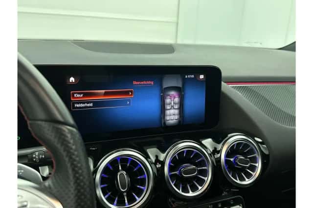 Mercedes-Benz GLA (2022) thumbnail 36