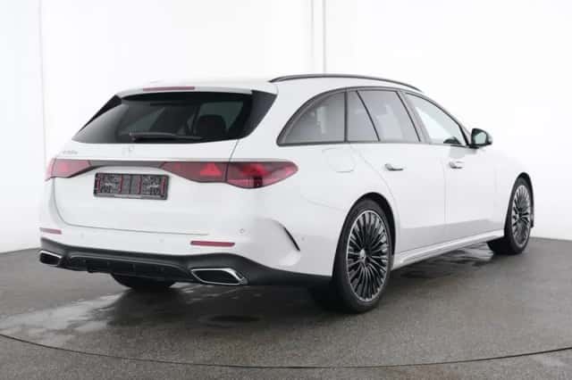Mercedes-Benz E-Klasse (2025) thumbnail 2