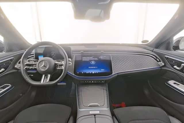Mercedes-Benz E-Klasse (2025) thumbnail 3