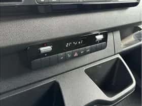 Mercedes-Benz Sprinter (2023) thumbnail 18