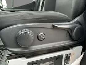 Mercedes-Benz Sprinter (2023) thumbnail 21