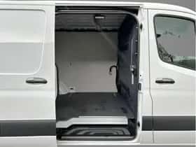 Mercedes-Benz Sprinter (2023) thumbnail 28