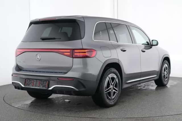 Mercedes-Benz EQB (2025) thumbnail 2