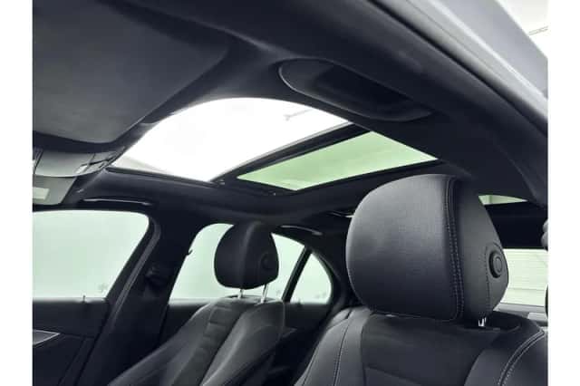 Mercedes-Benz E-Klasse (2018) thumbnail 23