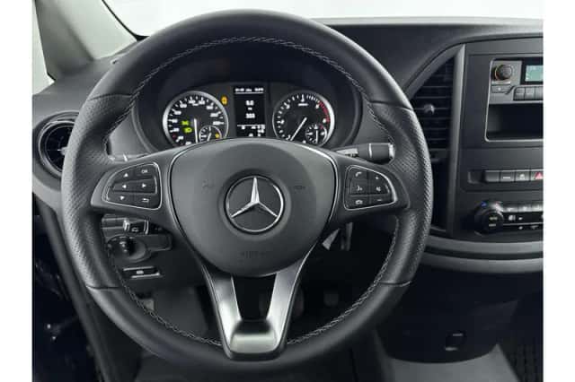 Mercedes-Benz Vito (2024) thumbnail 12