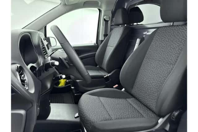 Mercedes-Benz Vito (2024) thumbnail 16