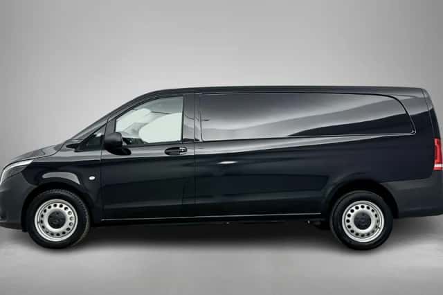 Mercedes-Benz Vito (2024) thumbnail 5