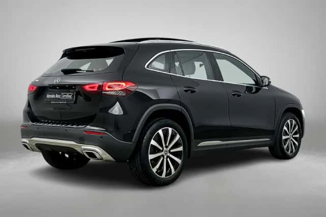Mercedes-Benz GLA (2023) thumbnail 2