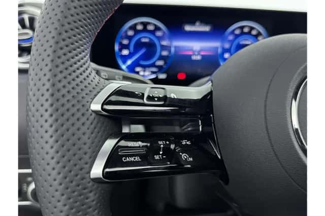 Mercedes-Benz EQA (2026) thumbnail 15