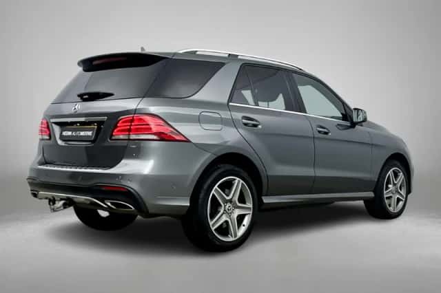 Mercedes-Benz GLE (2018) thumbnail 2