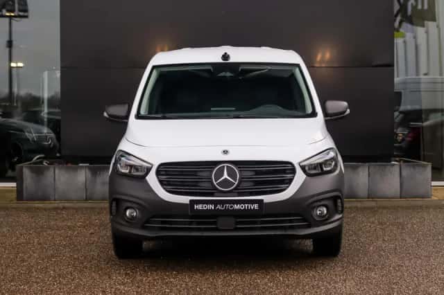 Mercedes-Benz eCitan (2025) thumbnail 8