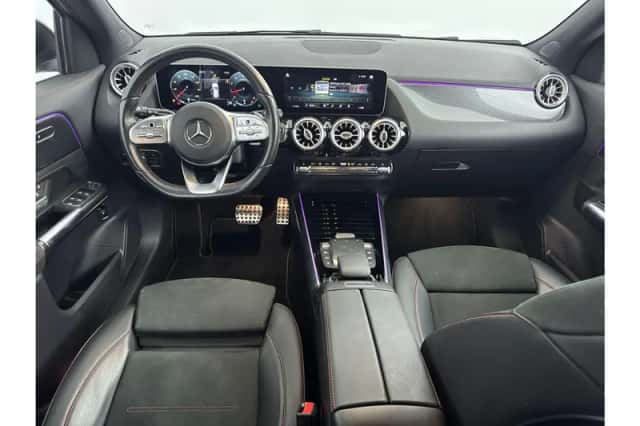 Mercedes-Benz GLA (2021) thumbnail 3