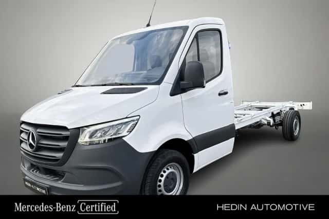 Mercedes-Benz Sprinter (2024) thumbnail 1