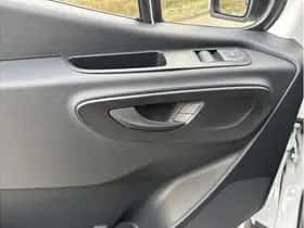Mercedes-Benz Sprinter (2024) thumbnail 18