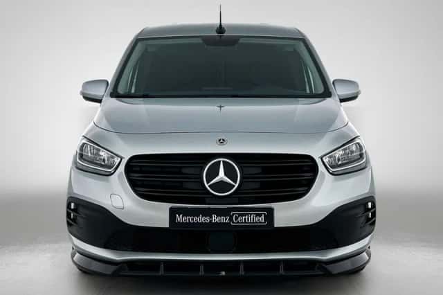 Mercedes-Benz eCitan (2024) thumbnail 5