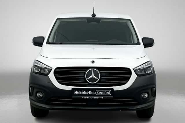Mercedes-Benz eCitan (2024) thumbnail 4