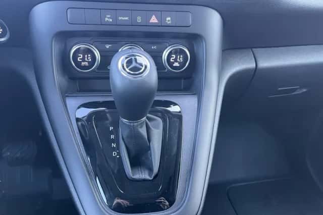 Mercedes-Benz eCitan (2024) thumbnail 17
