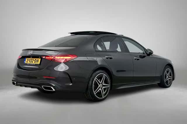 Mercedes-Benz C-Klasse (2023) thumbnail 2