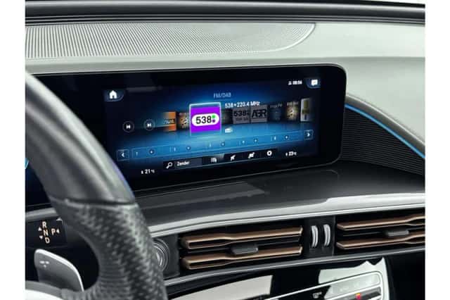 Mercedes-Benz EQC (2021) thumbnail 32