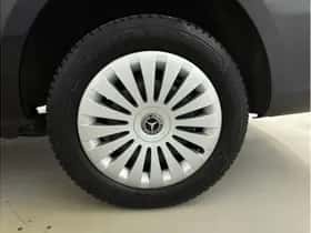 Mercedes-Benz Vito (2024) thumbnail 5