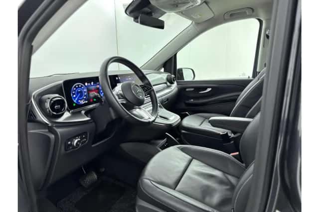 Mercedes-Benz EQV (2025) thumbnail 9
