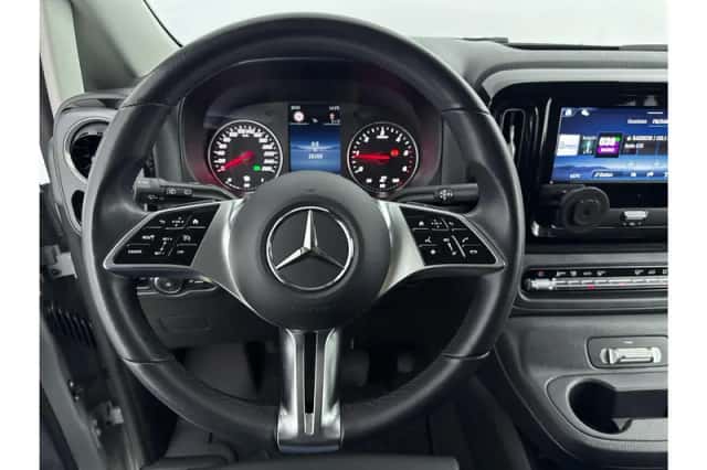 Mercedes-Benz Vito (2024) thumbnail 16