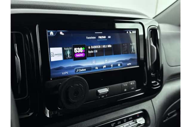 Mercedes-Benz Vito (2024) thumbnail 18