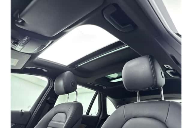 Mercedes-Benz GLC-Klasse (2018) thumbnail 22