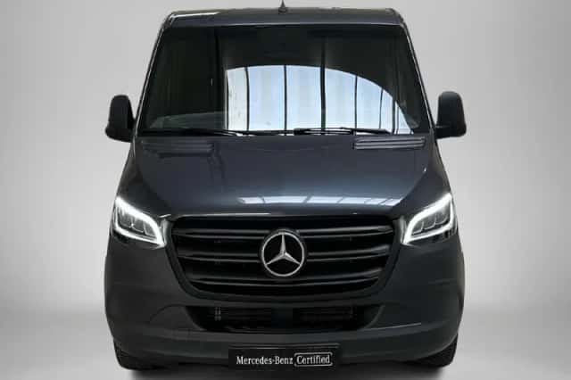 Mercedes-Benz Sprinter (2024) thumbnail 3
