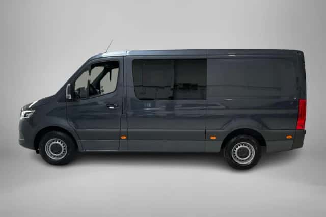 Mercedes-Benz Sprinter (2024) thumbnail 4