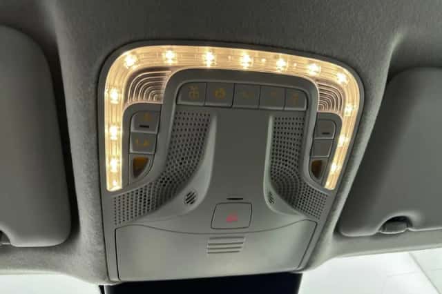 Mercedes-Benz eVito (2025) thumbnail 24