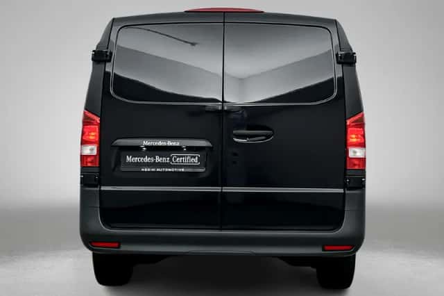 Mercedes-Benz Vito (2024) thumbnail 6