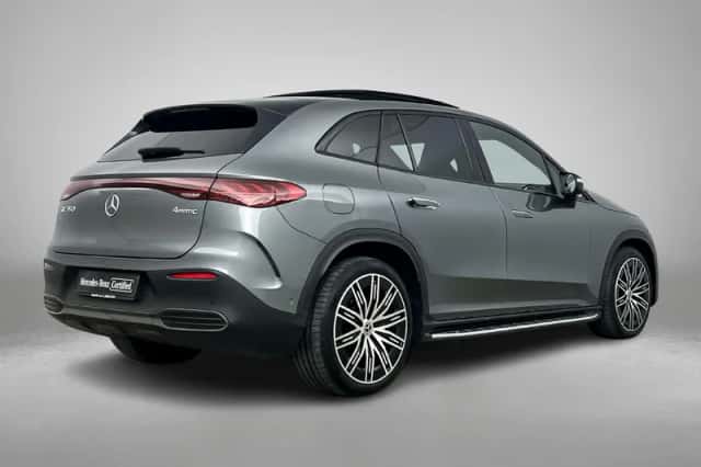 Mercedes-Benz EQE (2023) thumbnail 2