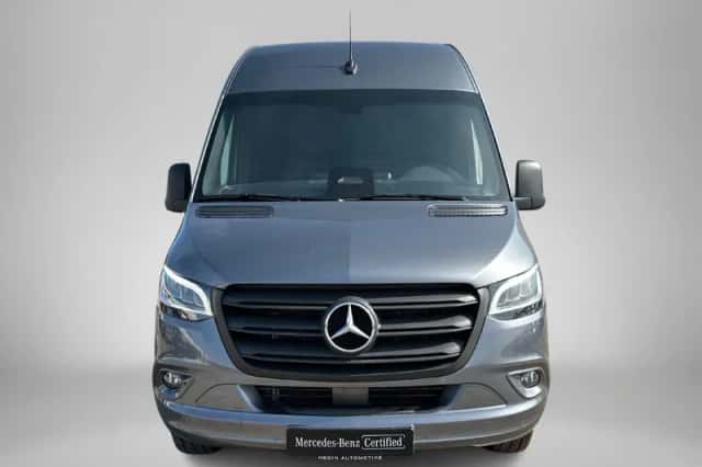 Mercedes-Benz Sprinter (2024) thumbnail 3
