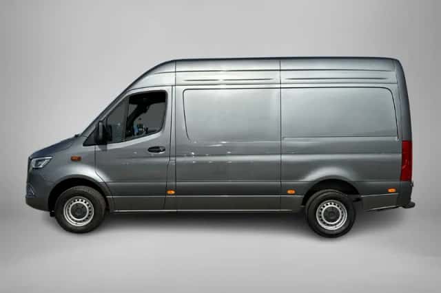Mercedes-Benz Sprinter (2024) thumbnail 4