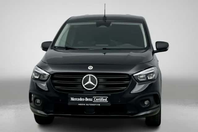 Mercedes-Benz eCitan (2025) thumbnail 4