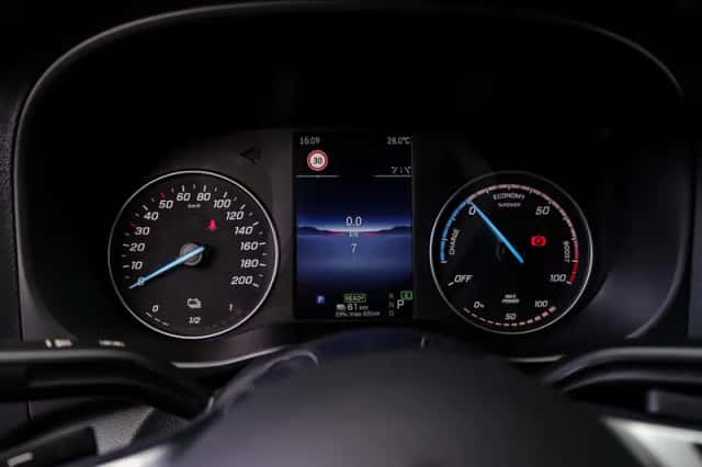 Mercedes-Benz eVito (2025) thumbnail 21