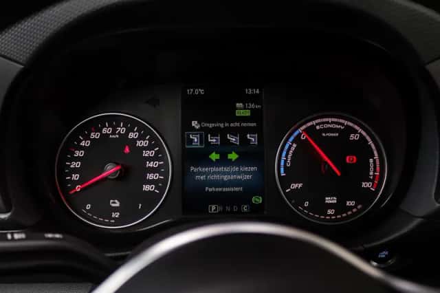 Mercedes-Benz eCitan (2025) thumbnail 25