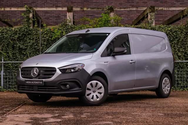 Mercedes-Benz eCitan (2025) thumbnail 40
