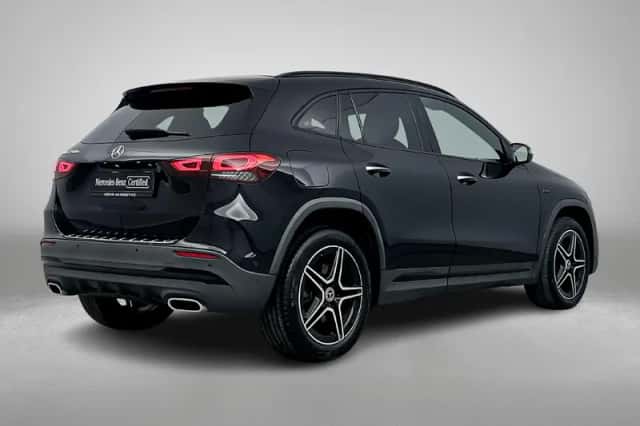 Mercedes-Benz GLA (2020) thumbnail 3