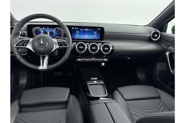 Mercedes-Benz A-Klasse (2025) thumbnail 3