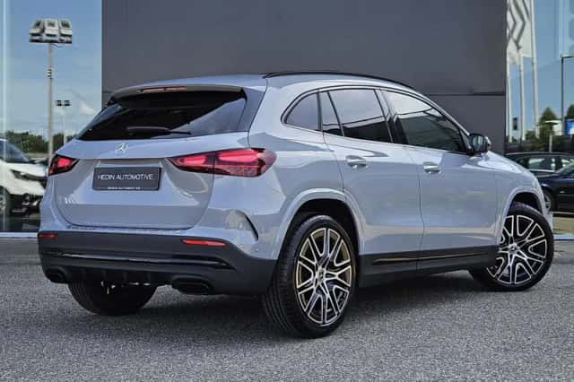 Mercedes-Benz GLA (2026) thumbnail 3