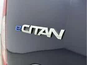 Mercedes-Benz eCitan (2024) thumbnail 24
