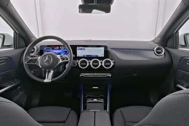 Mercedes-Benz EQA (2025) thumbnail 3