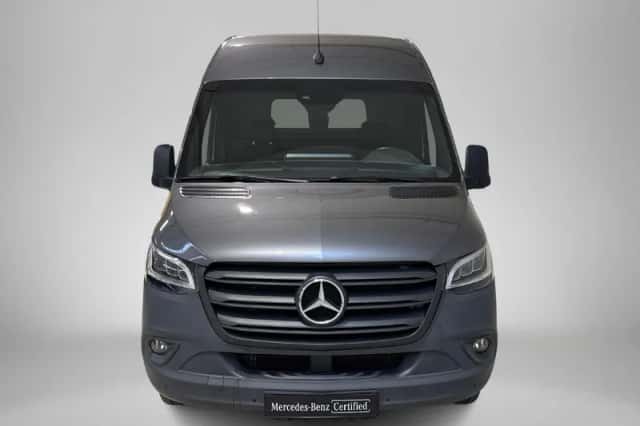 Mercedes-Benz Sprinter (2023) thumbnail 3