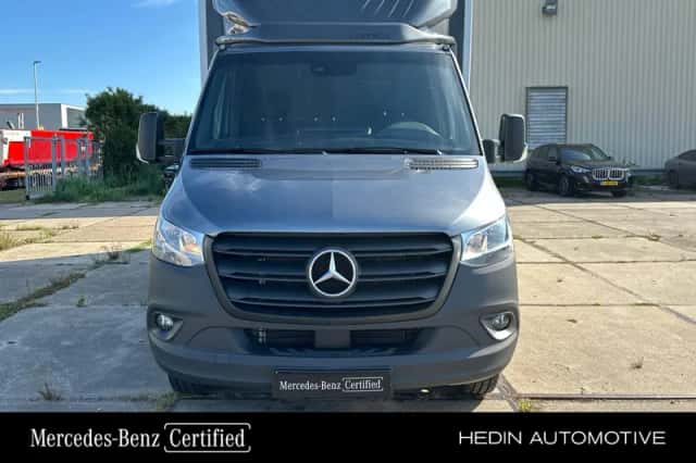 Mercedes-Benz Sprinter (2024) thumbnail 1