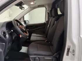 Mercedes-Benz Vito (2022) thumbnail 13