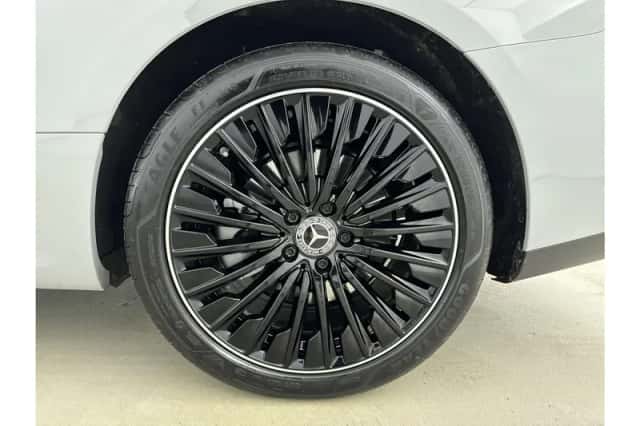 Mercedes-Benz CLE (2025) thumbnail 4
