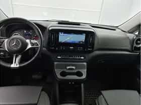 Mercedes-Benz Vito (2024) thumbnail 4