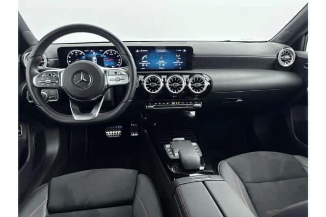 Mercedes-Benz A-Klasse (2022) thumbnail 3